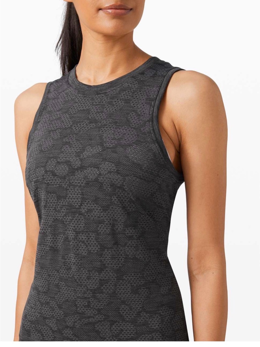 Lululemon Breeze By Muscle Tank
Polar Spots Titanium / Black 8